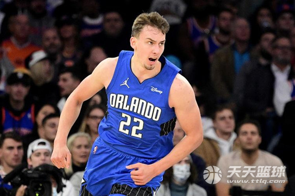 但她在比赛 但她在比赛